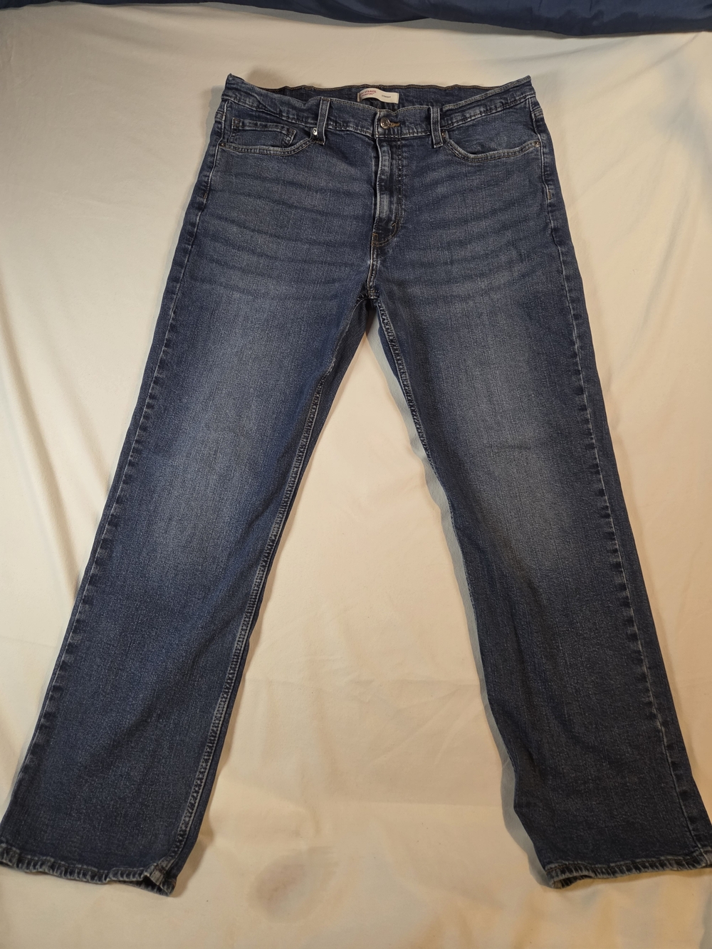 Levi's Straight Fit Blue Denim Jeans
